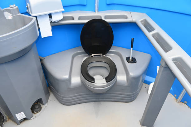 Best Luxury portable toilet rental  in Central Falls, RI